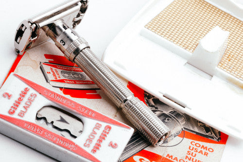 1963 Gillette Slim Adjustable Double Edge Safety Razor Set I3