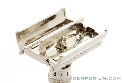 1963 Gillette Slim Adjustable | DE Safety Razor I1