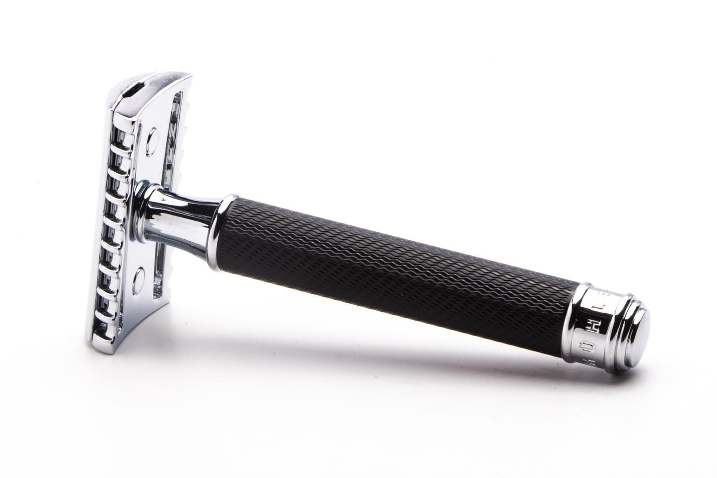 MÜHLE | Traditional Black/Chrome Open Comb Safety Razor w/ Aesthetic Imperfections