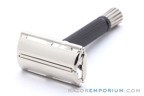 1973 Gillette T3 Black Handle Super Speed DE Safety Razor