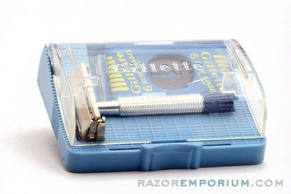1956 B1 Gillette Blue Tip Light DE Super Speed Razor w/ Case & Blade Bank
