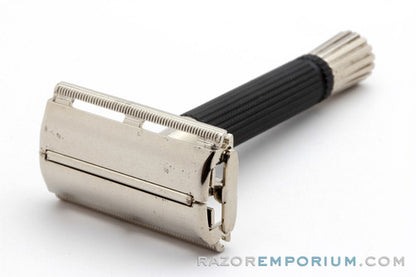 1972 Gillette S2 Black Handle Super Speed DE Safety Razor Set