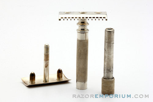 1905 Gillette Double Ring Old Type Safety Razor Set w/ Case NY & Blade Banks