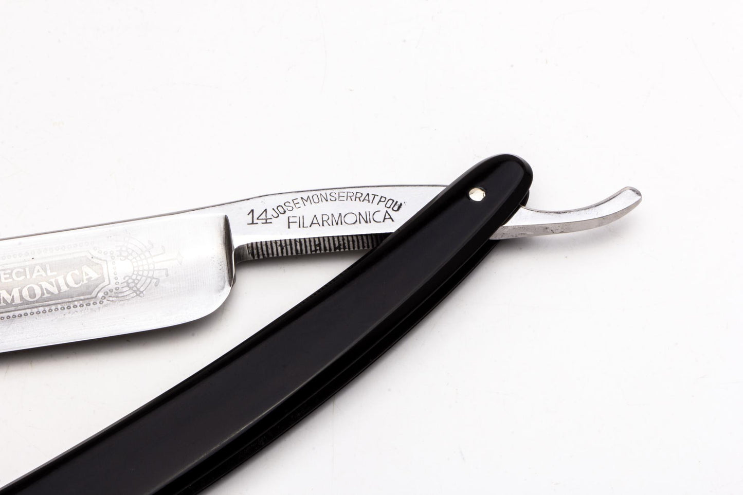 7/8" Filarmonica 14 Especial Jose Monserrat Pou Straight Razor