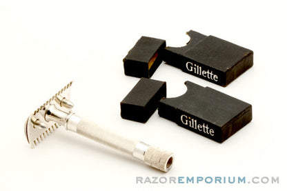 1907 Gillette Single Ring Old Type Script Logo Set in Leather Case w/ Blade Banks & Original Box