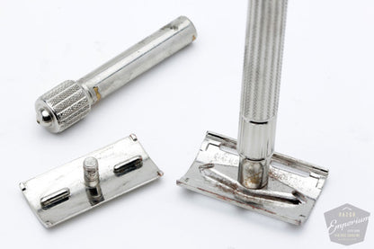 1978 Gillette Y2 Psycho Tech DE Safety Razor with Key