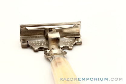 1940s Schick Gold SE Injector Bakelite Handle Set + Black Case