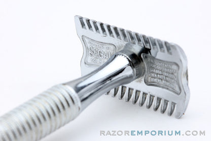 1930's Segal One Piece TTO Razor in Box