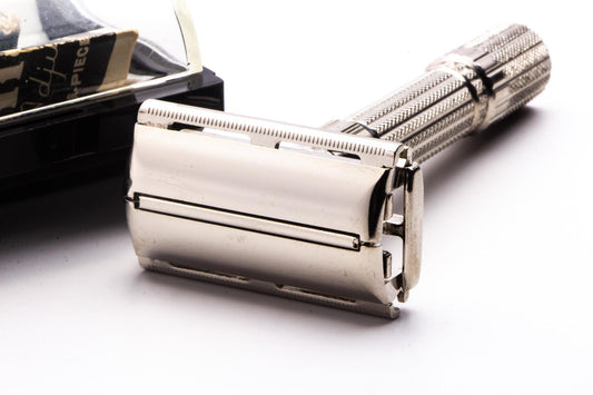 1959 E3 Gillette Fatboy Adjustable Double Edge Razor Set | Original Condition