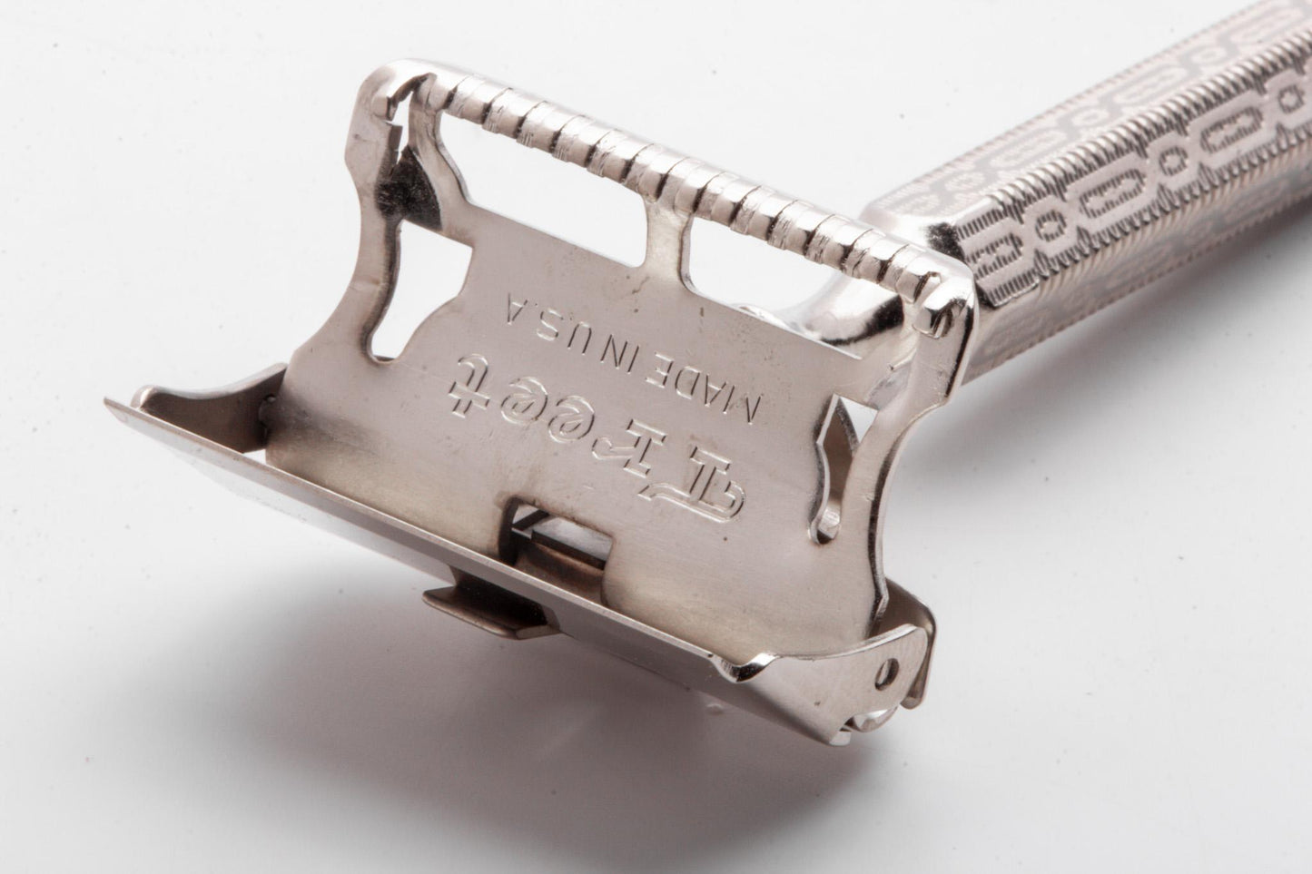 Treet Single Edge Safety Razor With Chainlink Handle | Factory Nickel Revamp