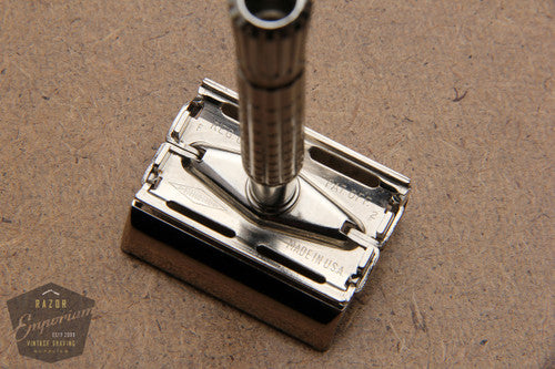 Gillette 1960 Super Speed Flair Tip  Safety Razor F2 * Nickel REVAMPED