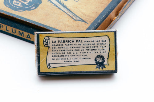 Pal Peso Pluma Double Edge Safety Razor Blades - New Old Stock