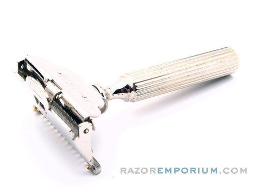 1940's Gem 1912 Style Single Edge Safety Razor w/ Metal Case & Blade Bank