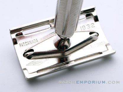 1947-51 Gillette '1932' Thin Handle Tech Safety Razor - Made in Canada