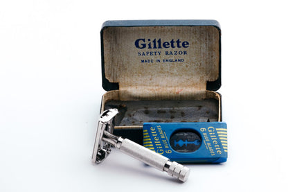 1950's Gillette British Heavy Duty Rocket Safety Razor Set