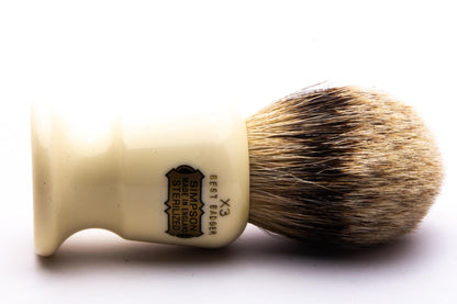 Modern Restored | Commodore X3 Best Badger Shave Brush