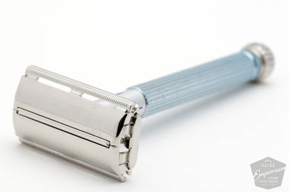 1969 Gillette O4 Blue Star Lady Gillette Double Edge Safety Razor