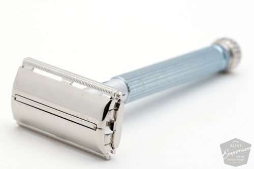 1969 Gillette O4 Blue Star Lady Gillette Double Edge Safety Razor