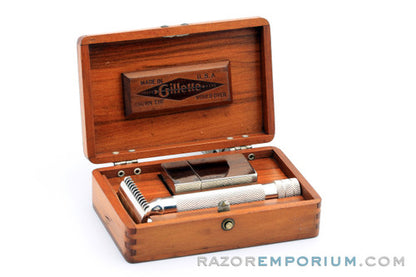 1920 Gillette Big Fellow Double Edge Safety Razor Set in Wood Box - Excellent