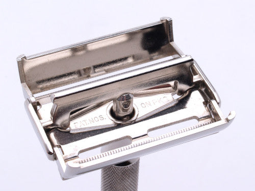 1940's Super Speed Double Edge w/ Red Case & Bladebank