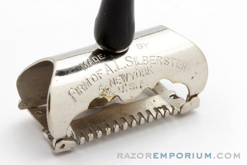 1900's The "Griffon" Awlrite Safety Razor Lather Catcher Safety Razor