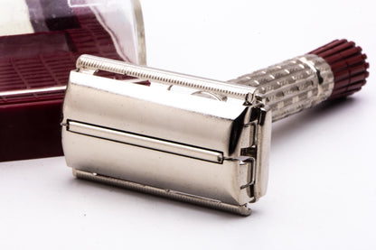 1958 D1 Gillette Heavy Red Tip Super Speed Safety Razor Set| Original Condition