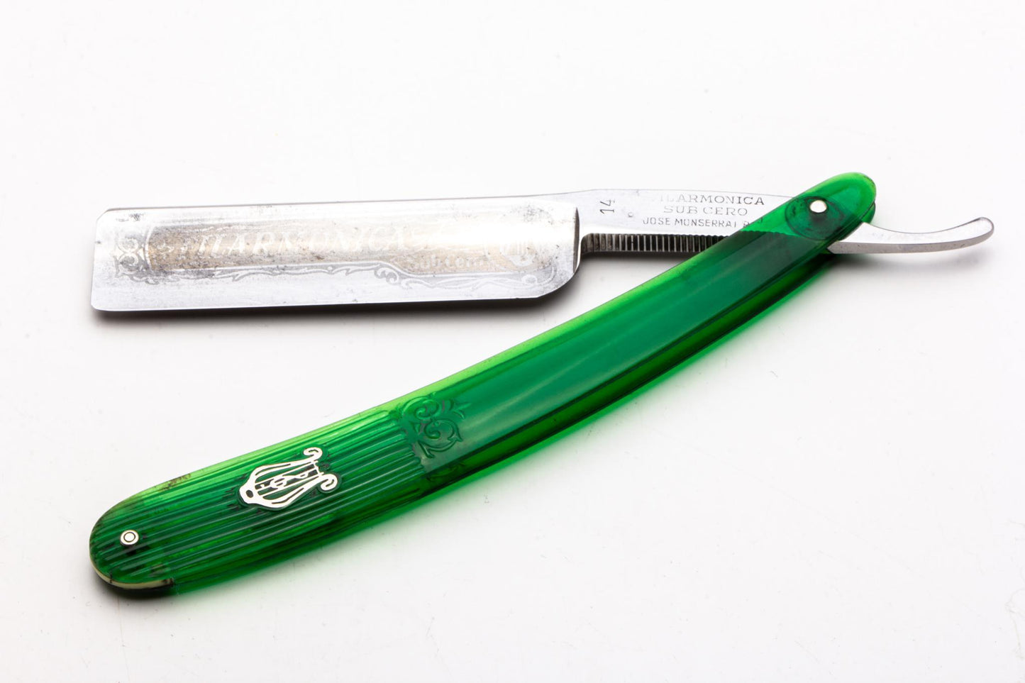 7/8" Filarmonica Sub Cero #14 Medallon Taurino Straight Razor w/ Coffin | Spain