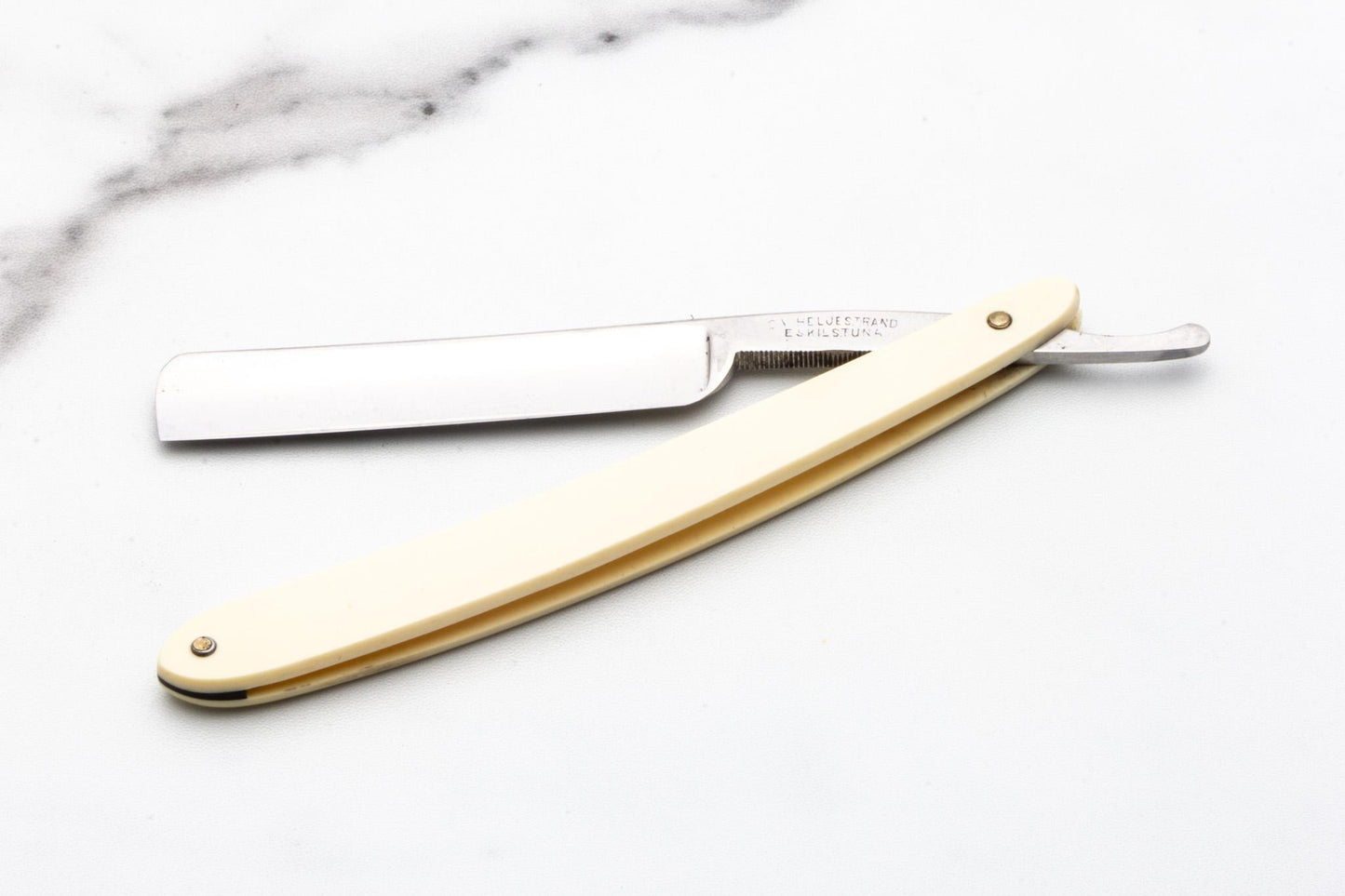 5/8" C.V Heljestrand No8 Classics on Clearance Straight Razor