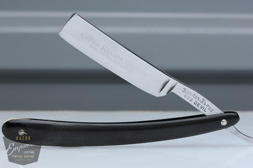 5/8" Ran-Tan-Ka-Rus Red Devil Hollow Ground Straight Razor | Square Point