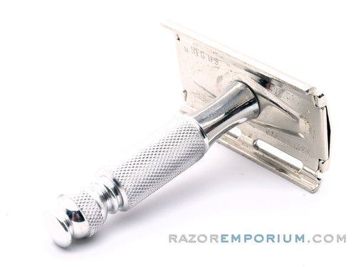 1968 N1 Gillette Travel Tech Double Edge Safety Razor