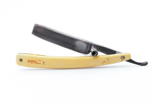 5/8" Red Devil Balto. Barber Service Straight Razor