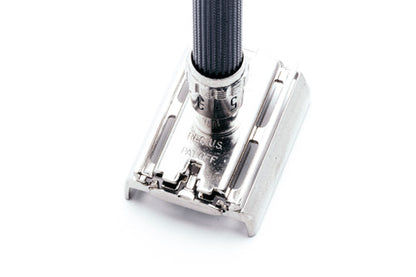 1973 Gillette T3 Super Adjustable 109 Safety Razor with Case