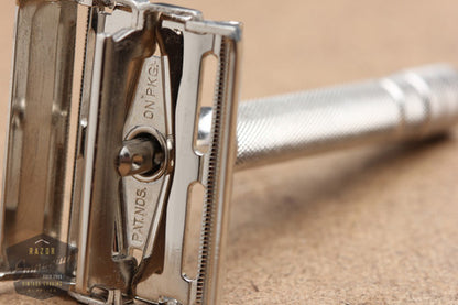 Gillette 1940's Notched Original Super Speed (DE) Safety Razor W2 - * Revamped- Nickel