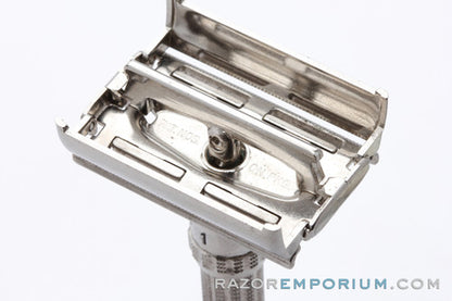 1966 Gillette Slim Adjustable Double Edge Safety Razor Set L1