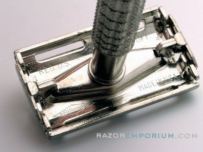 1963 Gillette I4 Flare Tip Super Speed Safety Razor Vacation & Travel Kit