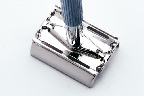 1968 Gillette Blue Star Lady Gillette Double Edge Safety Razor N3