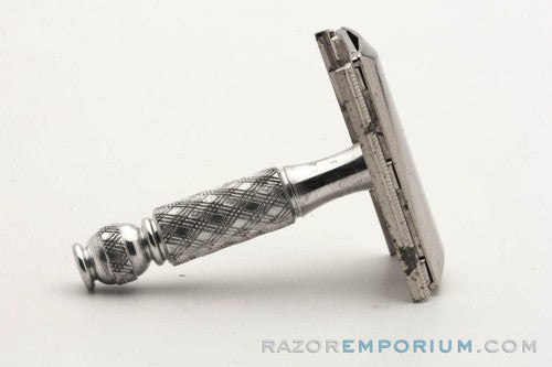 1970 P2 Gillette Ball End Tech Travel Spiral Handle Razor