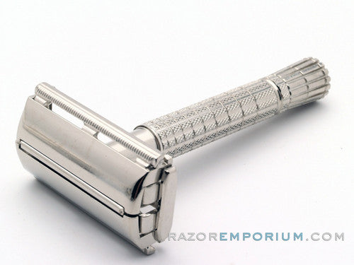 1958 D3 Gillette T.V. Super Speed Safety Razor w'/ Red Styrene Case