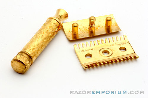 1928 Gillette New Improved Gold Tuckaway Style Travel DE Safety Razor Set w/ Instructions
