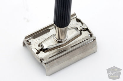 1976 Gillette W4 Black Handle Super Speed Safety Razor Set