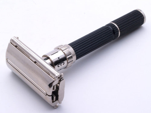 1969 O1 Gillette Super Adjustable 89 Adjustable Safety Razor Set w/ Case & Bladebank