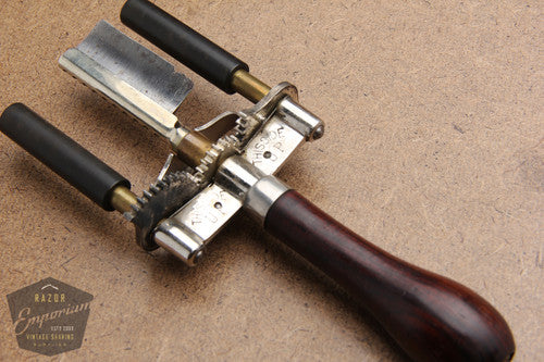 Kampfe Bros. 1900's Star SE Safety Razor and Strop Kit – Razor Emporium