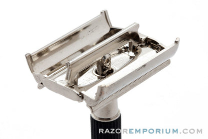 1973 Gillette Black Handle Super Speed Safety Razor T2
