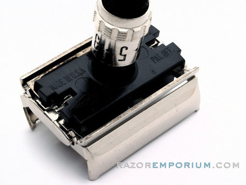 1984 Gillette Super Adjustable "Black Beauty" DE Safety Razor w\ Original Plastic Case & Blades
