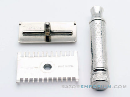 1930's Gillette De Luxe New Improved Norfolk Tuckaway DE Safety Razor