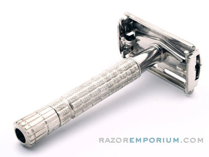 1954 Z4 Gillette  Regular Flare Tip Super Speed Safety Razor Set w/ Case & Blade Bank