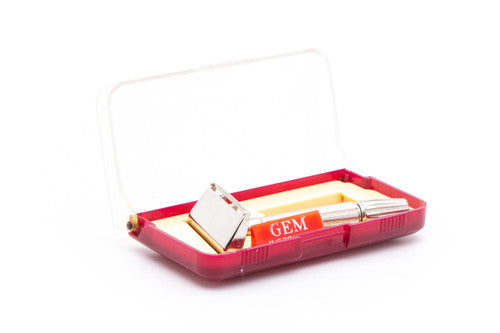 Gem 1940's Micromatic "Bullet Tip" Single Edge Safety Razor in Original Case