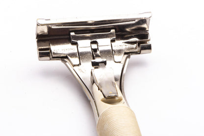 1950s Eversharp Hydro-Magic Injector Safety Razor