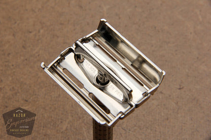 Gillette 1960 Super Speed Flair Tip  Safety Razor F2 * Nickel REVAMPED