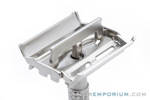 1959 Gillette Flare Tip Super Speed DE Safety Razor Factory Nickel Revamp E1